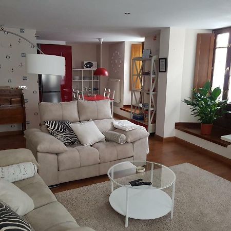 ריבאדאו Apartamento Cine Colon מראה חיצוני תמונה