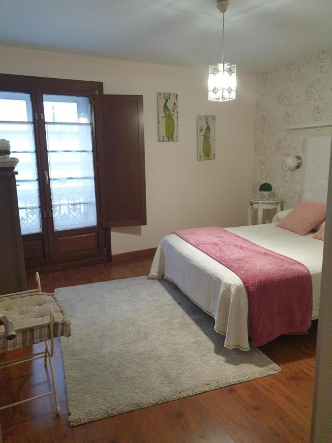ריבאדאו Apartamento Cine Colon מראה חיצוני תמונה