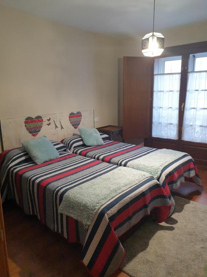 ריבאדאו Apartamento Cine Colon מראה חיצוני תמונה
