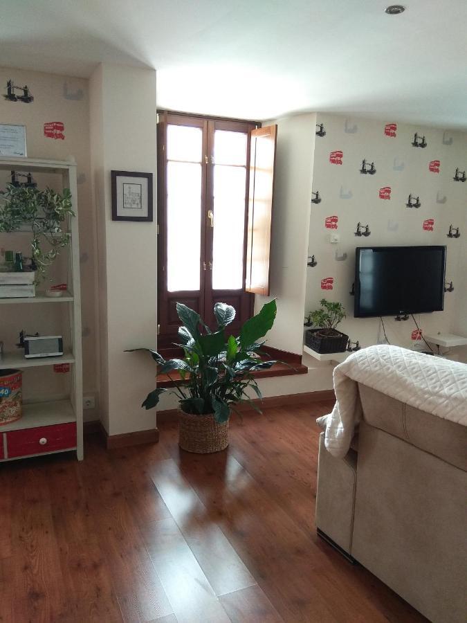 ריבאדאו Apartamento Cine Colon מראה חיצוני תמונה