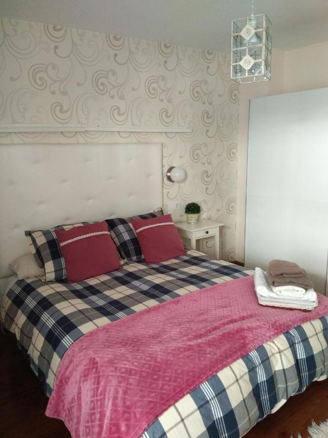 ריבאדאו Apartamento Cine Colon מראה חיצוני תמונה